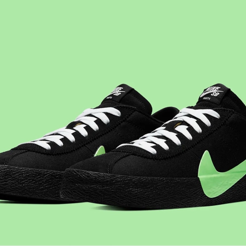 Nike SB Poets